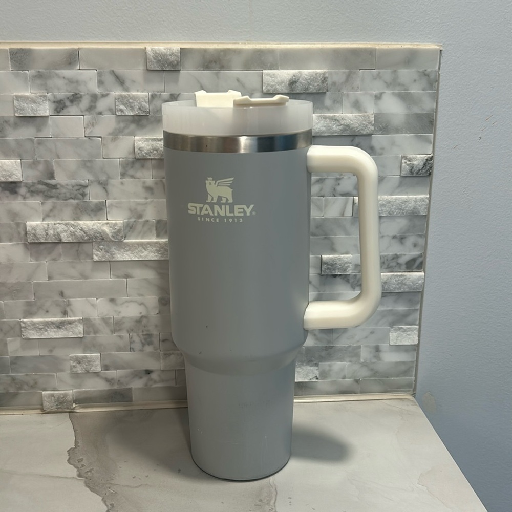 40 oz Stanley